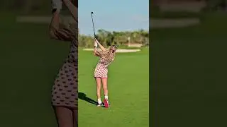 Good or bad? ⛳️❤️🤍💋 #golf #golfswing #golfbabe