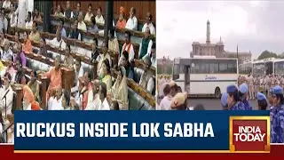 Cong MPs Stage Protest Against&nbsp;BJP&nbsp;I&nbsp;War Of Words Between Congress & BJP Gets Ugly