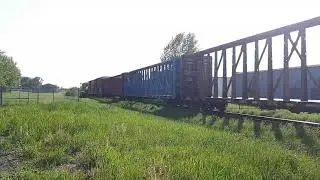 ( HD ) CN 5770, CN 8006, CN 4792  ( CN 402 East )  Rimouski Qc ( Mont-Joli SUB M.P 122.4 )