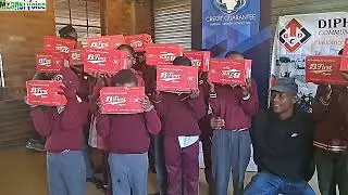 Diphethogo Community Development Organization Donations to Tlholo Primary School