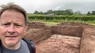 DIY Swimming Pond - Somerset - Day 2. Digger arrives !