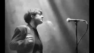 Massive Attack ~ Silent Spring (Elizabeth Fraser) ~ Massive Attack Collected (HQ Audio)