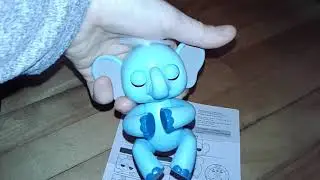 Amelia's surprise unboxing of  the NEW Fingerlings Baby Elephant - Gray