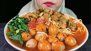 ASMR Mie Ayam Bakso Pentol &mdash; Super Gurih & Nyamnyam! | Real Eating Sounds No Talking