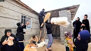 Amazing Moments: Building Shelters in Extreme Cold and Extraordinary Cooperation of Nomads