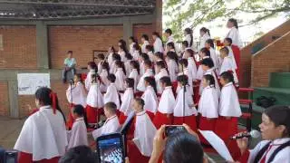 Alzad las manos Coro Infantil Santo Domingo Savio