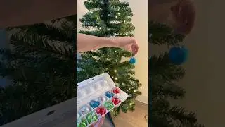 Ornament Storing Hack #ornament #lifehack #storage