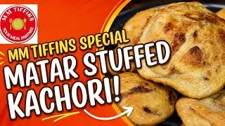 मटर स्टफ्ड कचौरी रेसिपी | Crispy Matar Kachori at Home#MatarKachori#StuffedKachori#IndianSnacks