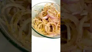 Kabhi try kiya hai onion ring salad 🥗 #shorts #viralvideo #homemade #cooking #food