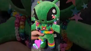 Taking care of your new Ikea Alien! 👽💖 Adopt one today! #lizmakesthings #ikeaalien #Kandi