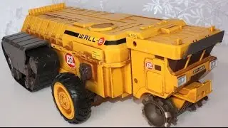 Disney Wall-e Electronic Truck Playset  WALL E