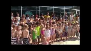 The Worlds' Largest Swimming Lesson