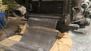 Stainless Steel Perforated Metal Mesh Sheet Punching Machine Decorative Stapmed Mesh Making Machine
