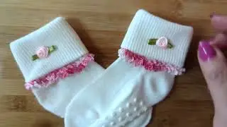 How to add crochet lace trim to babies socks in 10 minutes?