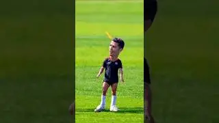 Самый низкий футболист 😯