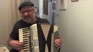 Maginot Line (Geoff Berner, We Shall Not Flag Or Fail, 2003) ... played on the accordion!