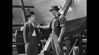 Charlie Chaplin's job in shipyard - funny video