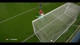 Cool sliding tap in from Muller Bayern 4-0 PSG FIFA 17 DEMO