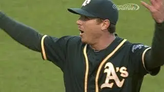 OAK@CLE: Kazmir ejected after arguing pitch