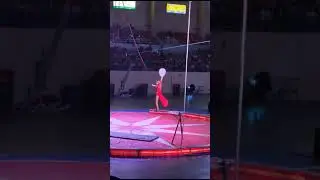 Kiara Bells' low wire act