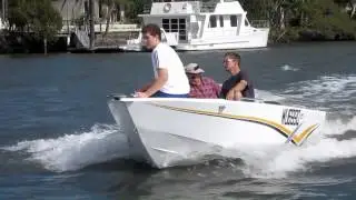 John's EdgeTracker 426 Launching - Bowdidge Marine Designs