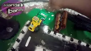 kereta relking muat batu