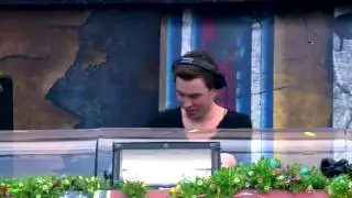 Hardwell - Spaceman vs Somebody That I Used To Know (Live @ Tomorrowland 2012)