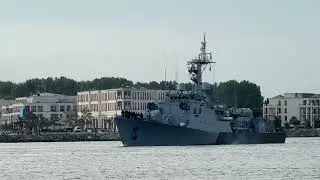 BALTOPS 2025: Polnische Korvette ORP KASZUB (240) verl&auml;sst den Rostocker Hafen 5.6.2025