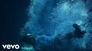 Kaitlyn Aurelia Smith, Emile Mosseri - Moon In Your Eye (Official Video)