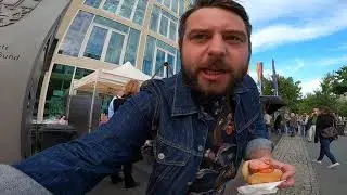 Bratwurst  🌭 Food Review in Berlin 🇩🇪
