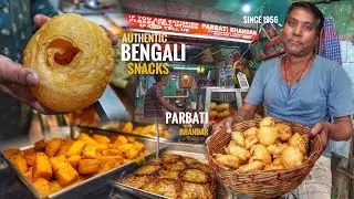 Bengali Snacks Since 1956 | Parbati Bhandar | Dhakai Paratha | 14₹ Only | Veg Ep 11 @CrazyFoodTech