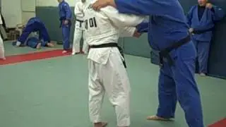 Judo technique: The Sticker attack; by Billy Worthington. At Cahill's Judo Academy.