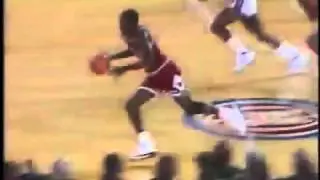 Michael Jordan Walking on Air Dunk! (HD)