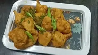 Unique Puja kitchen and bhajans is live garmagarm yummy gobi pakoda