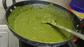  Ka Saag Makki roti kha lo bhai Meri YouTube family #food #cooking 