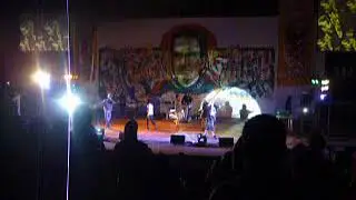 Comite Pokoflo en festival suburbio latino