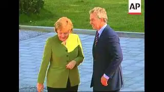WRAP G8 heads of state arrive for summit; photo, roundtable