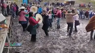 Las Antaras Andinas de cajamarca / Tema . clavelito