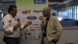 Bill Ganz talking with Vincent Everts CEO of Yubby.com at BlogWorld & New Media Expo 2009.