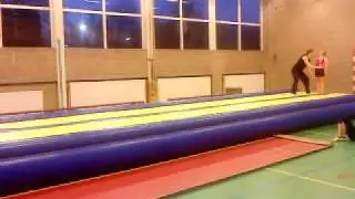 Shelley tumblingspringen