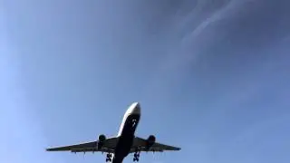 USAirways A330 Landing Overhead in CLT