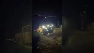 Night off roading is better than daytime. Change my mind. #offroad #chevrolet #toyota #night #led