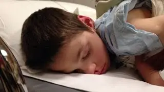 OFF TO THE DOC/ SO SLEEPY!