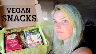Vegan Snacks Taste Test | Veggisboksen Unboxing | September