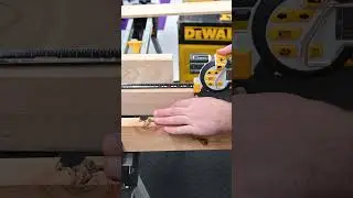 Both the blades and screen can display metric measurements too on the T1 Digital Tape Measure!