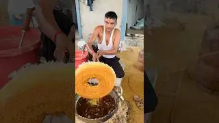 Ghewar #food #besan #newrecipe #recipe #recipeinspiration  #recipeideas #kitckenhacks #cooking