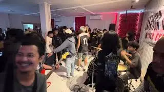 Jakarta grunge 2025 aneurism