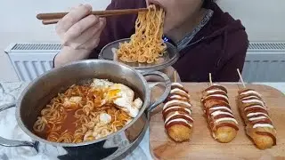 ASMR SALÇALI NOODLE VE CORN DOG ( EATİNG SHOW) SUDE ASMR 