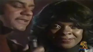 Johnny Mathis & Thelma Houston - Feel Like Makin' Love