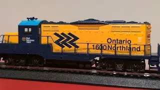 Walthers Trainline GP9M and Flat Car (first run)